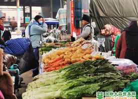 濟南：雨雪天氣 菜價保持穩定 ()